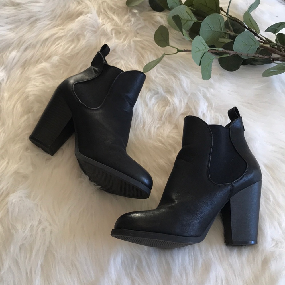 Faux leather Black Booties